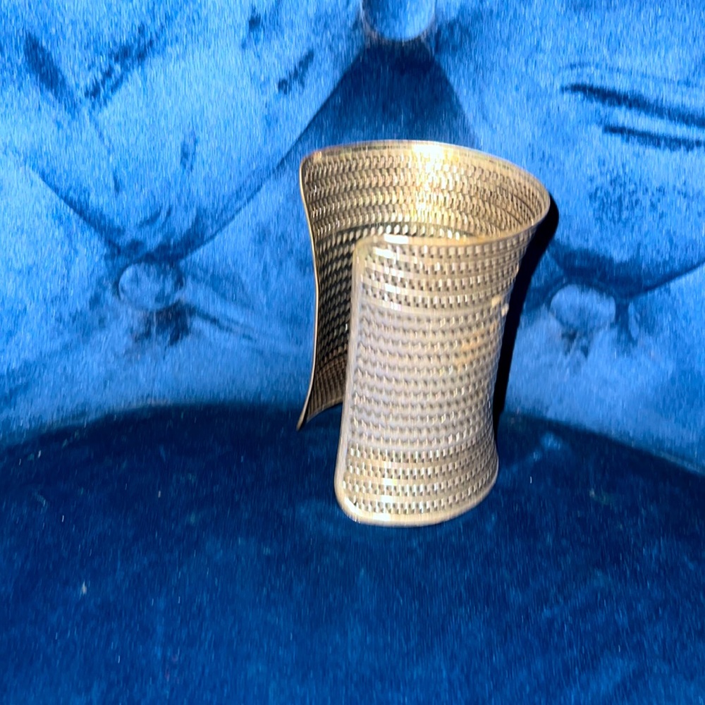 Vintage Bangle Bracelet